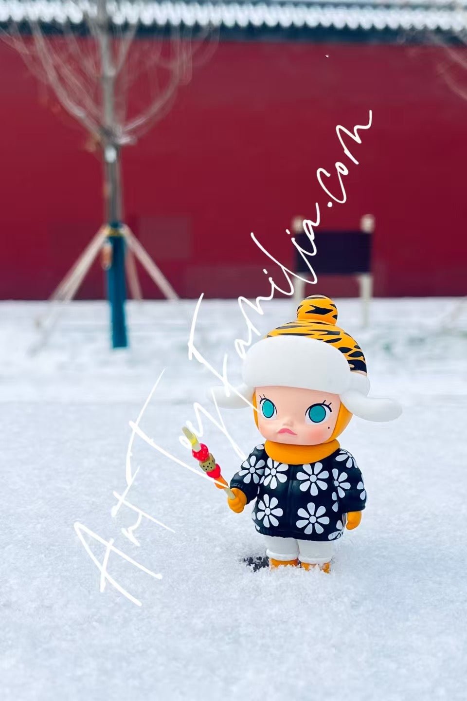 Molly Winter Memory Figurine