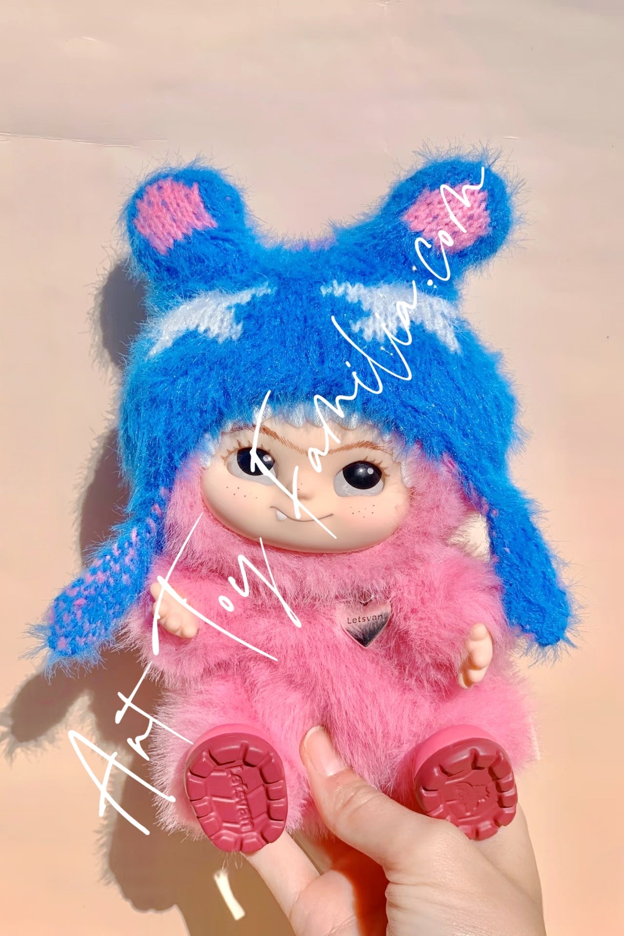 Wakuku Fuzzy Trendy Fun Party Series Plush Doll