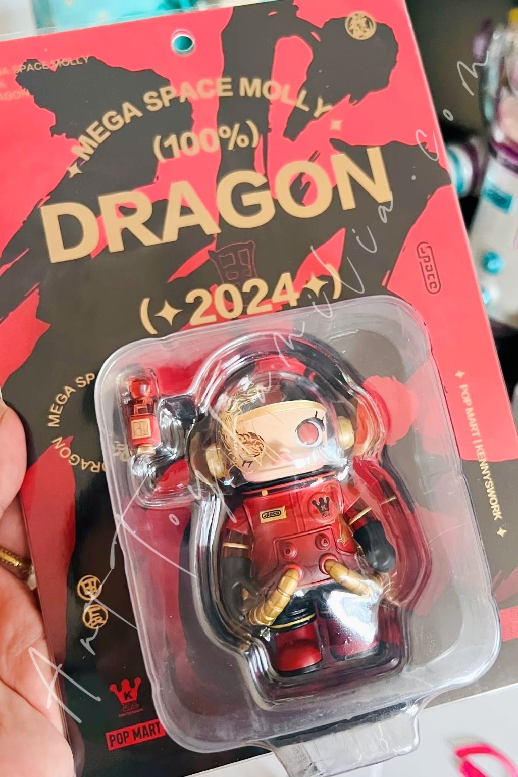 100% MEGA Space Molly 100% Dragon 2024