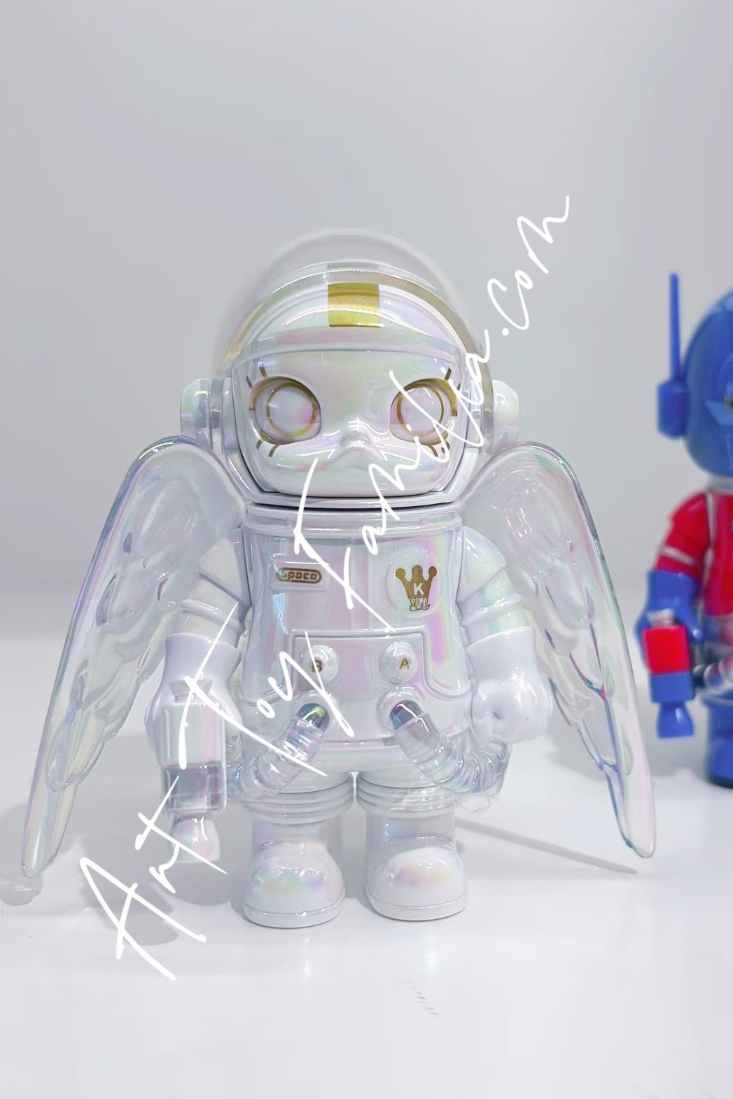 100% MEGA Space Molly 100% Series 4