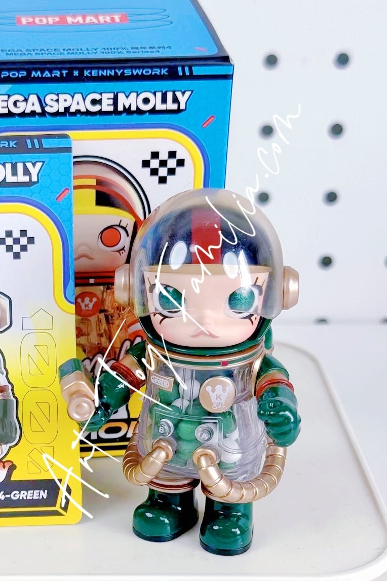 100% MEGA Space Molly 100% Series 4