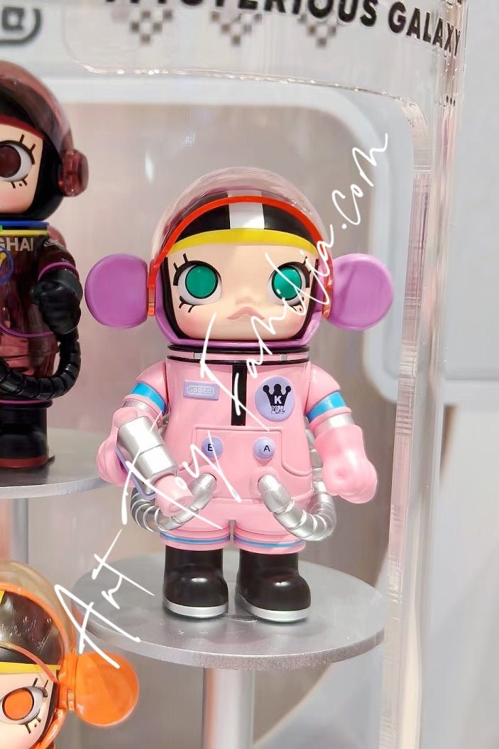 100% MEGA Space Molly 100% Series 4