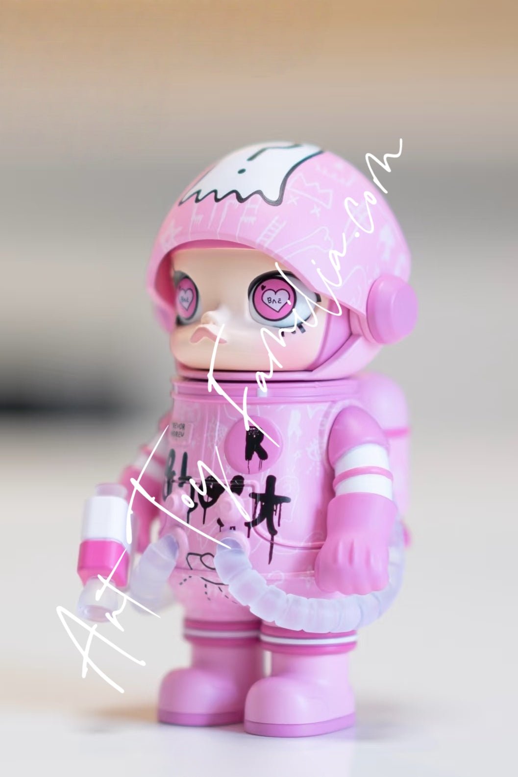 100% MEGA Space Molly 100% Series 4