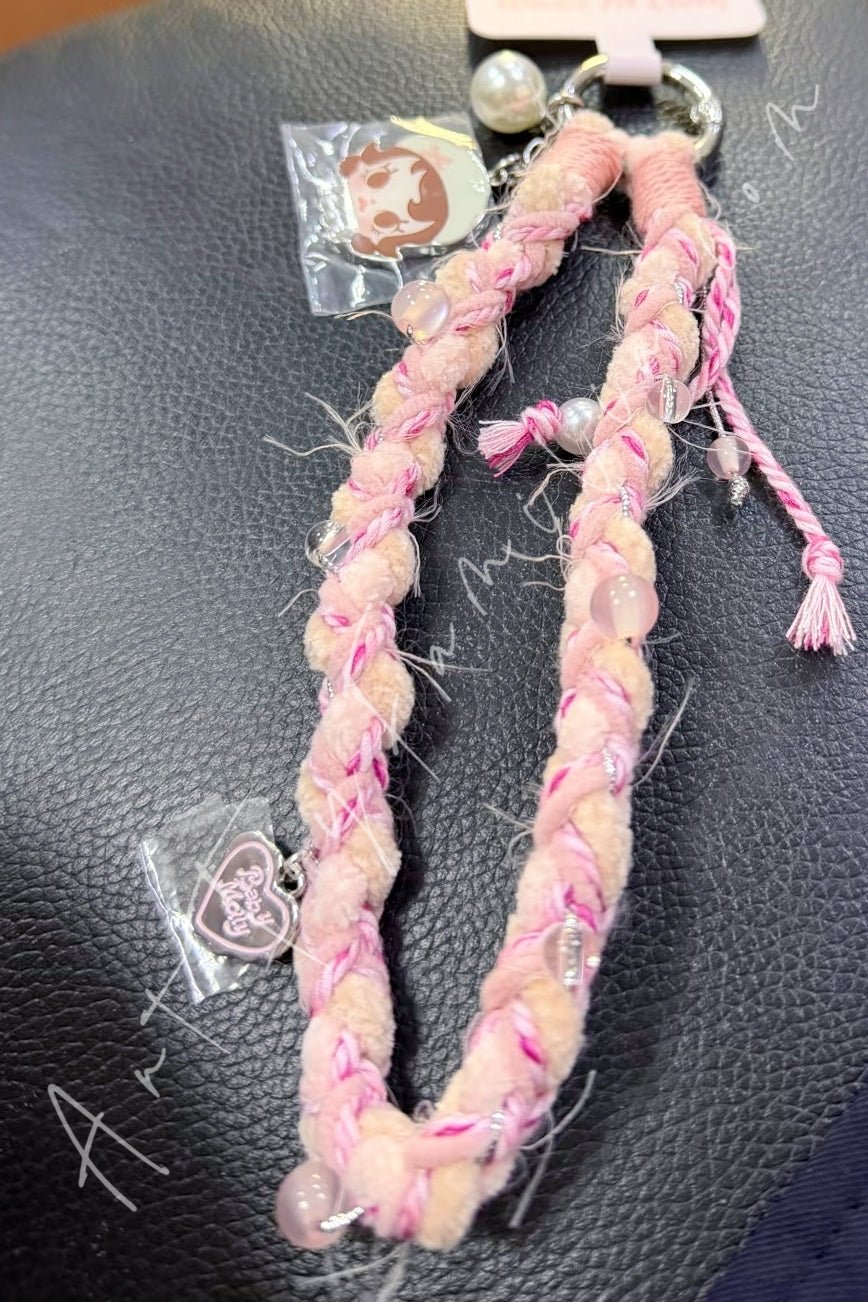 Baby Molly Winter Fit Check Series Phone Charm