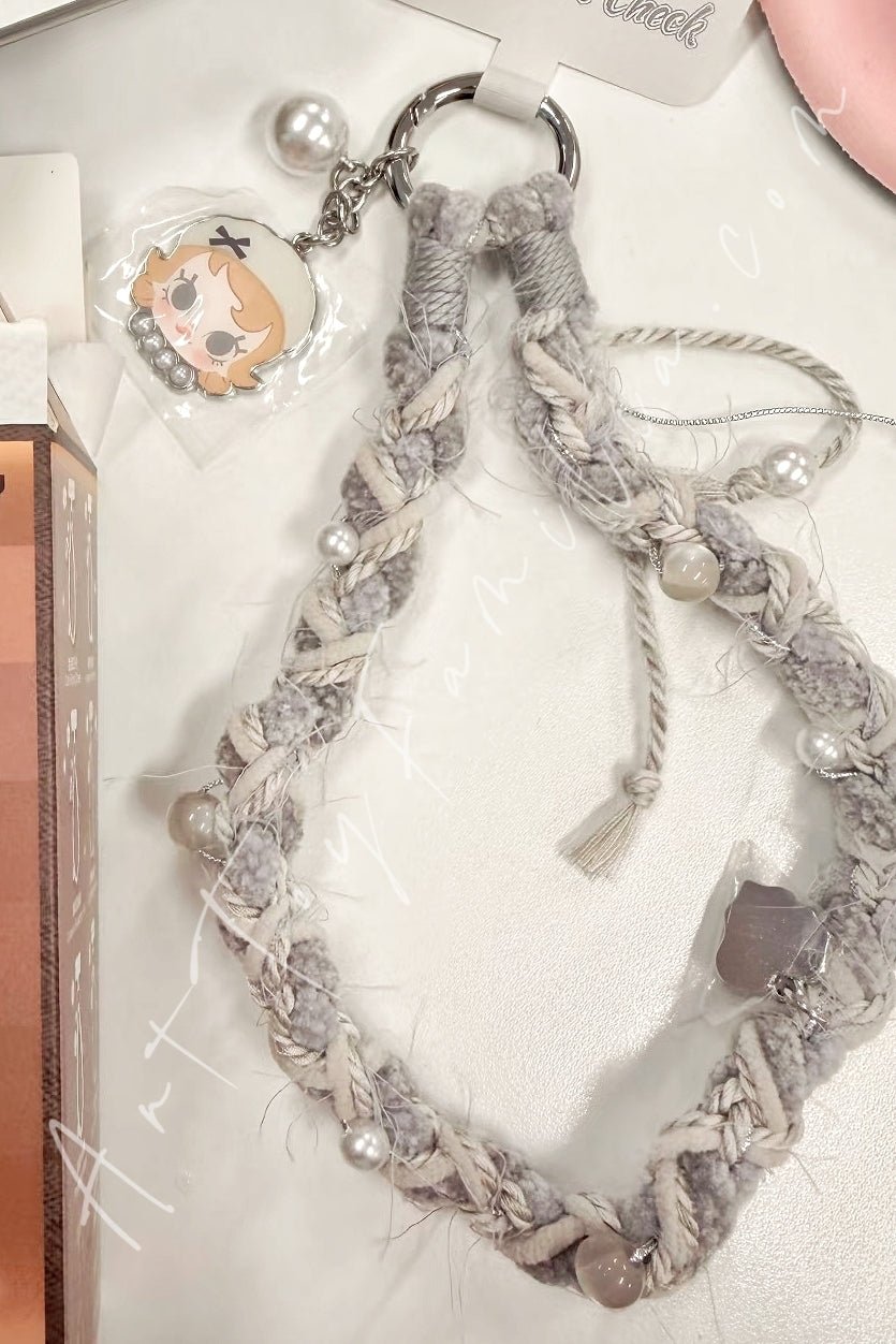 Baby Molly Winter Fit Check Series Phone Charm