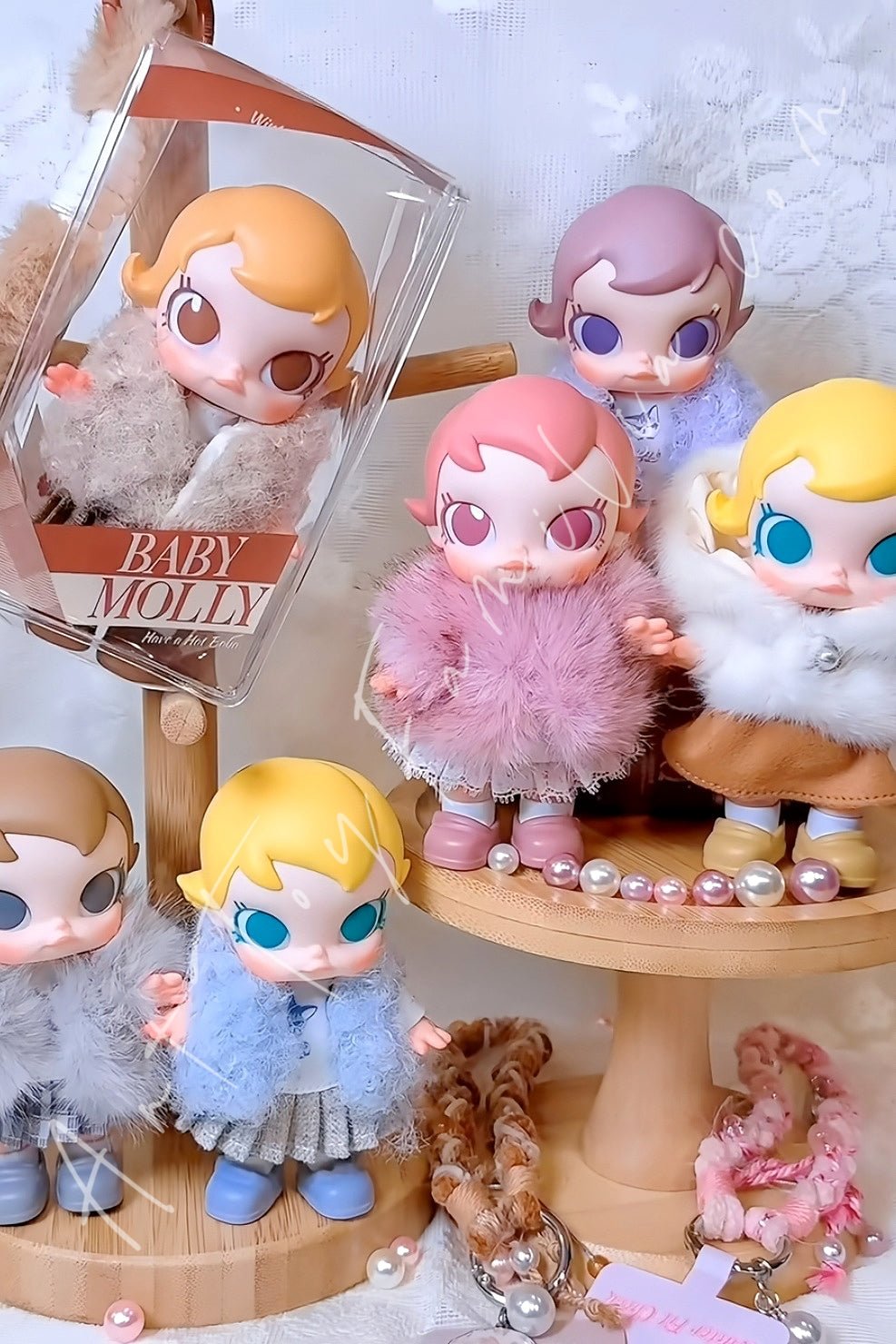 Baby Molly Winter Fit Check Series Vinyl Plush Pendant