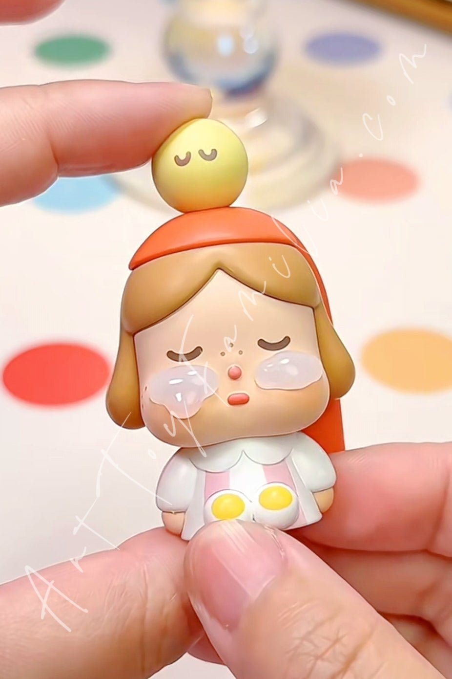 Crybaby Crying To The Moon Sitting Series