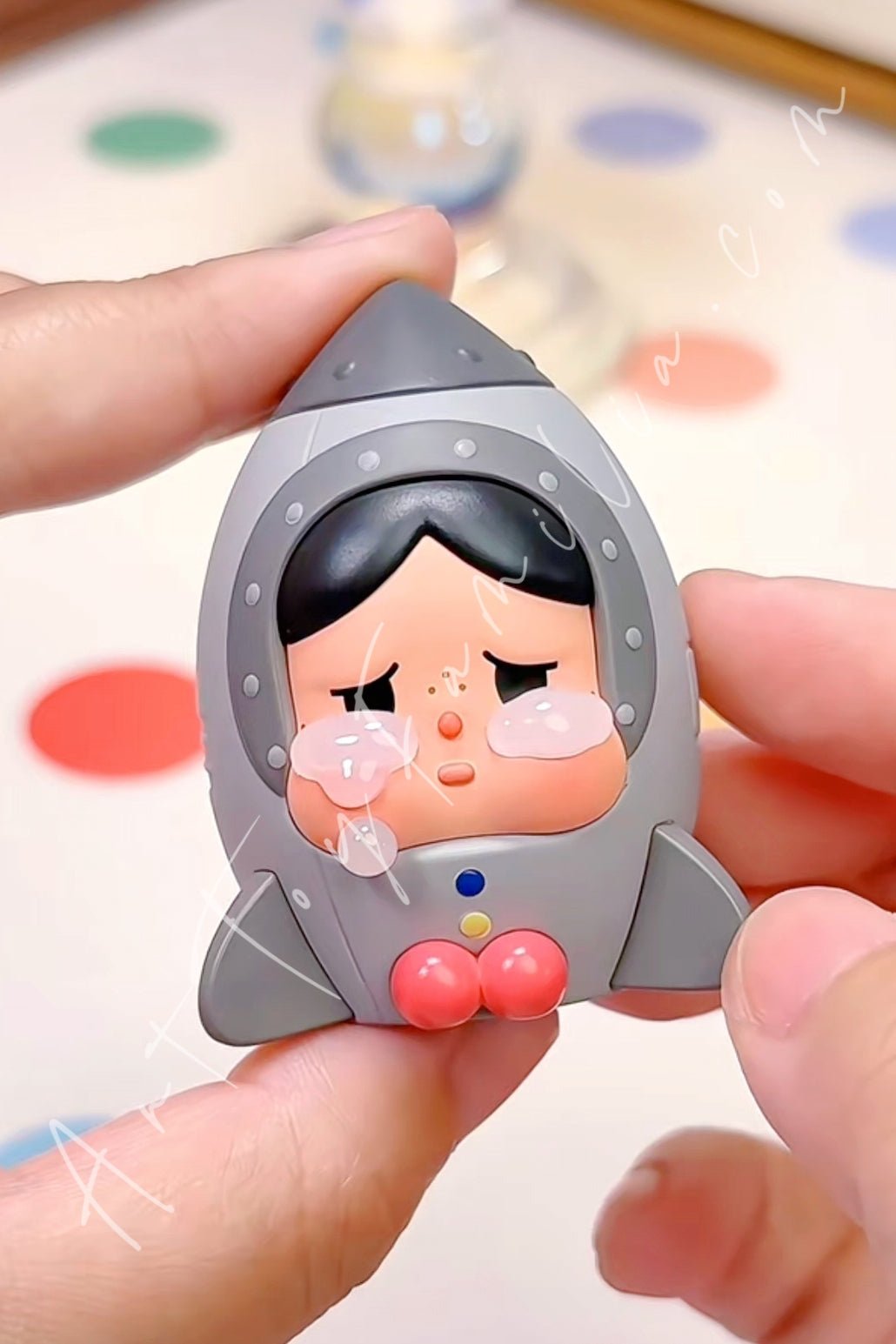 Crybaby Crying To The Moon Sitting Series