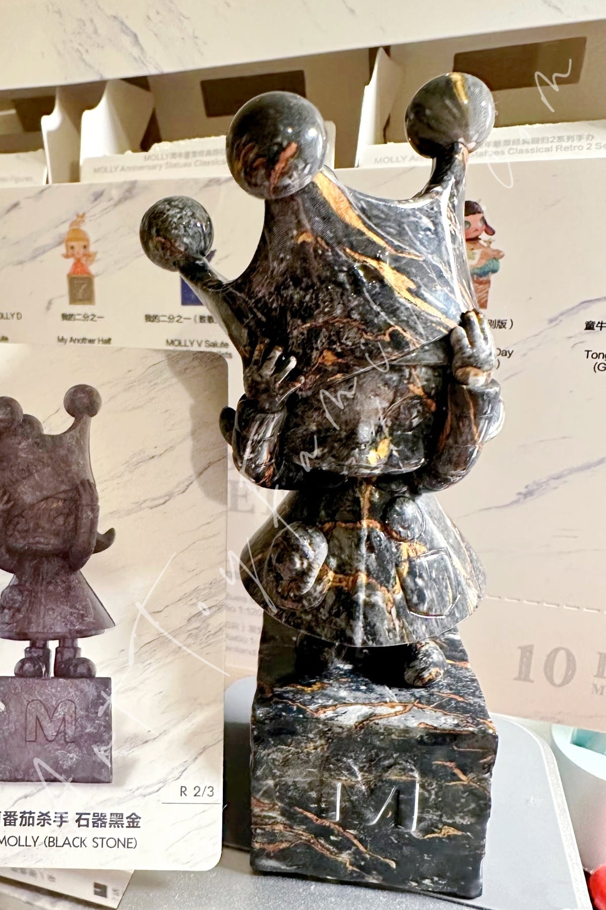 Molly Anniversary Statues Classical Retro 2 Series