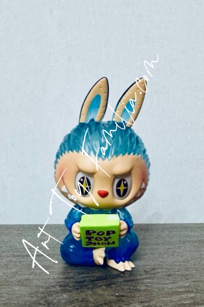 The Monsters Touring PTS Figurine