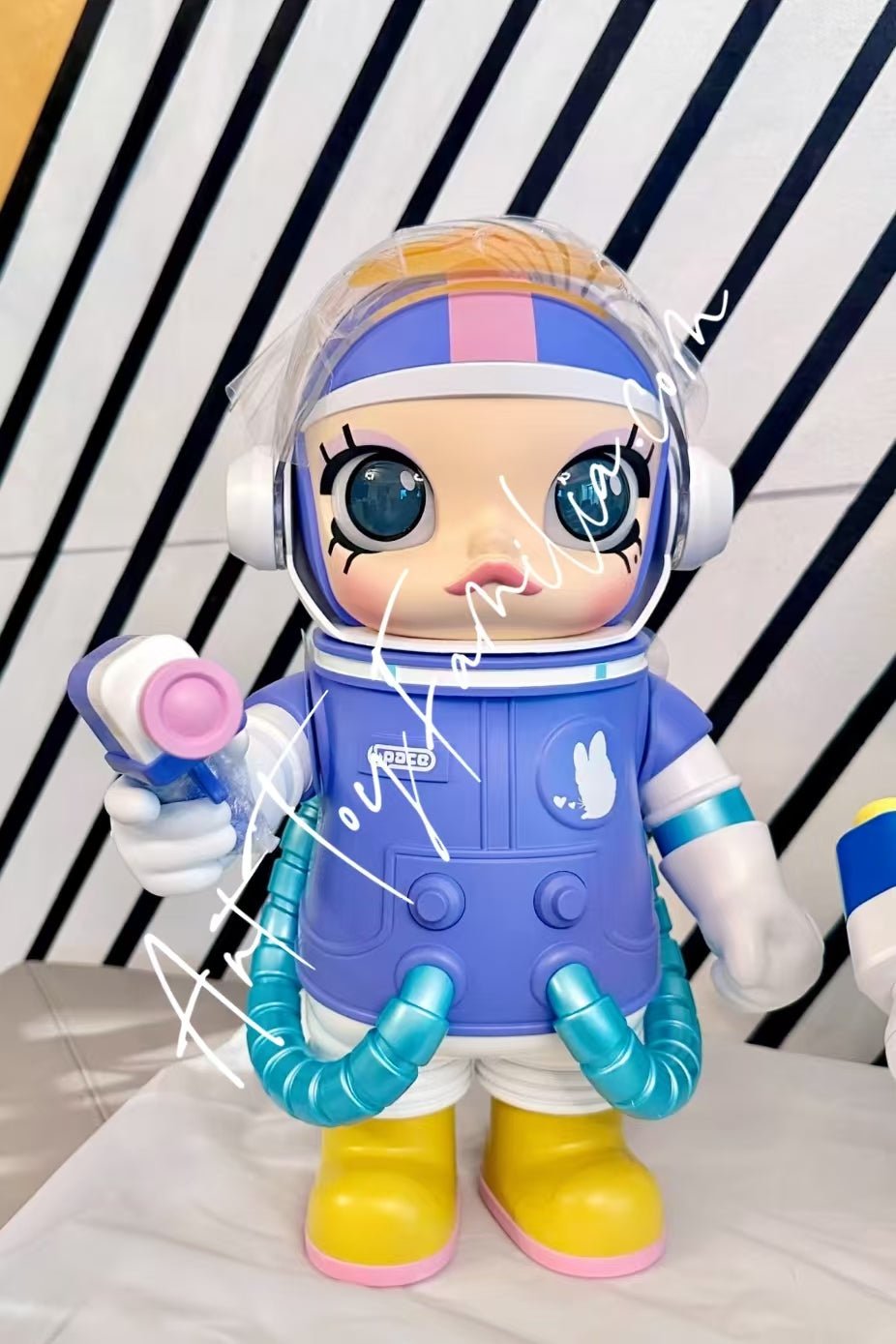 Molly Mega Space Donald and Daisy