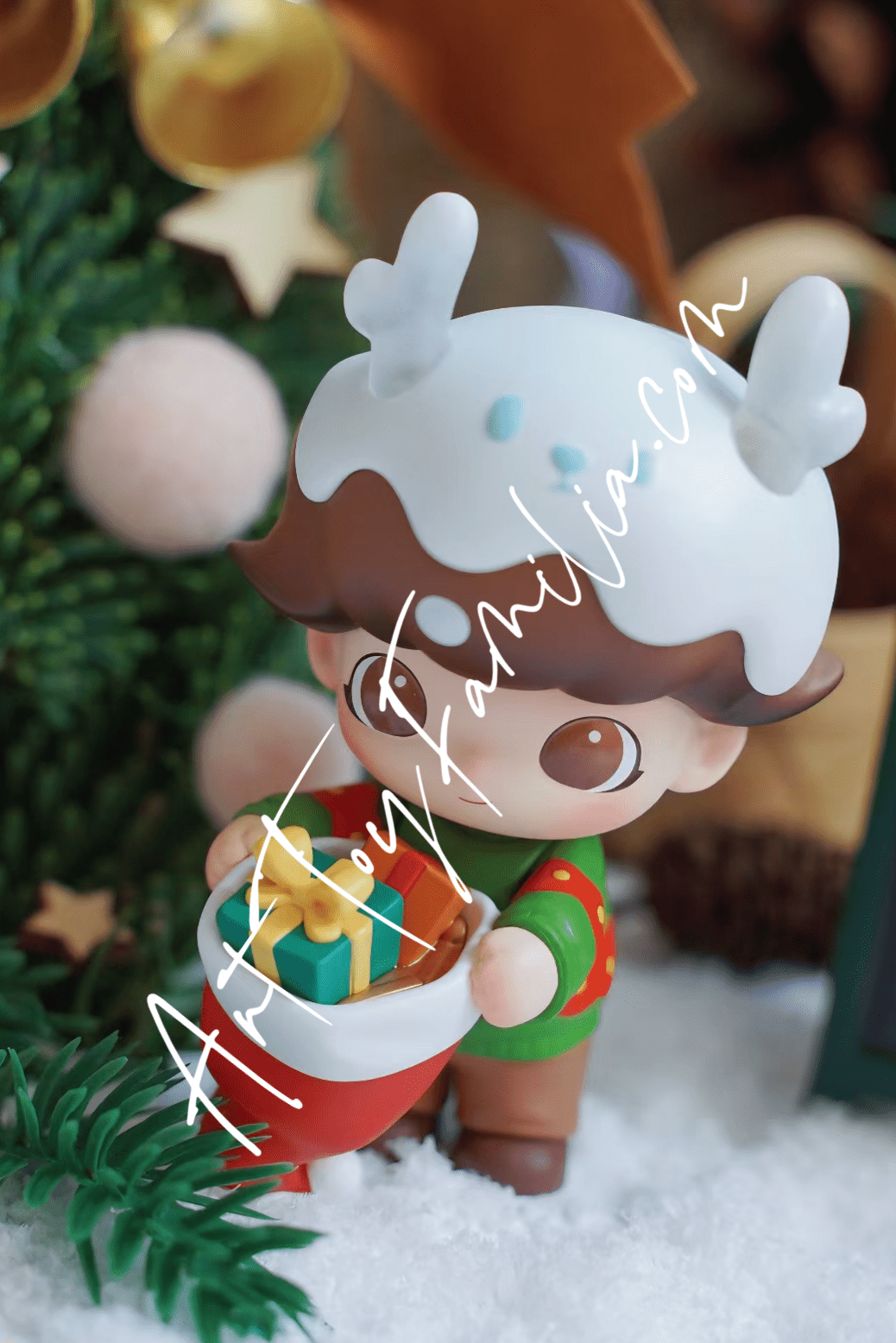 Dimoo Christmas Figurine