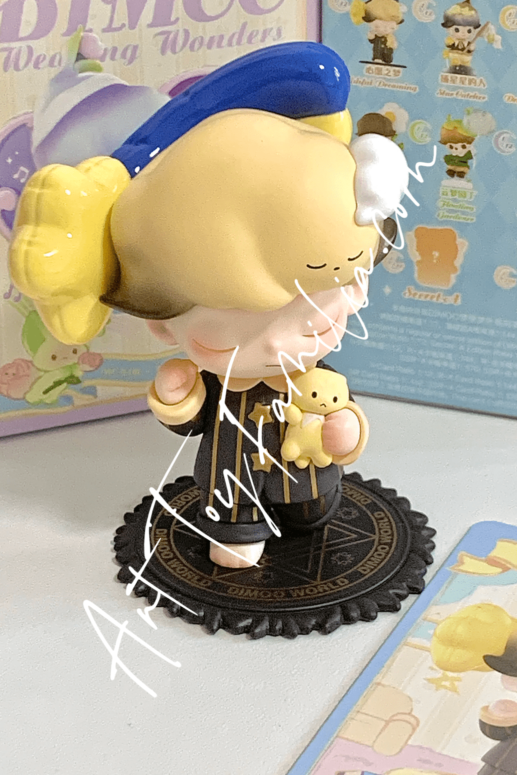 Dimoo Weaving Wonders Figurines
