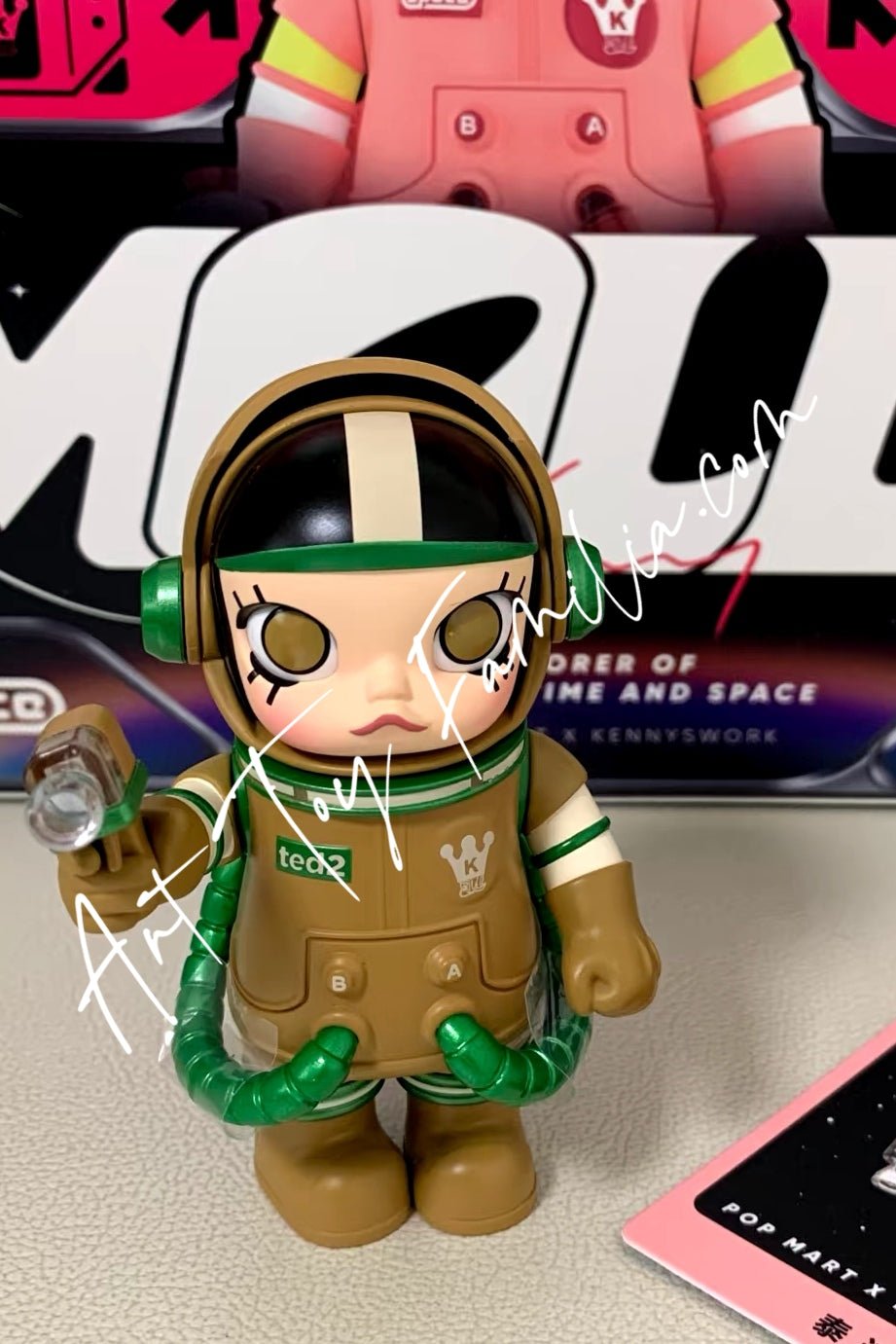 Mega Space Molly 100% Series 3
